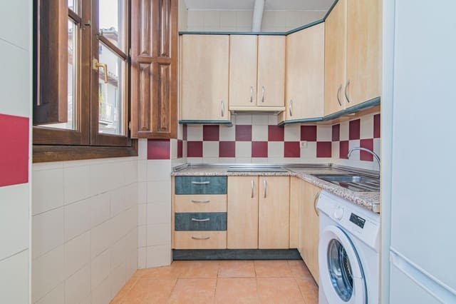 1 soverom Leilighet til salgs i Centro - Sagrario, Granada by - € 230 000 (Ref: 9748085)