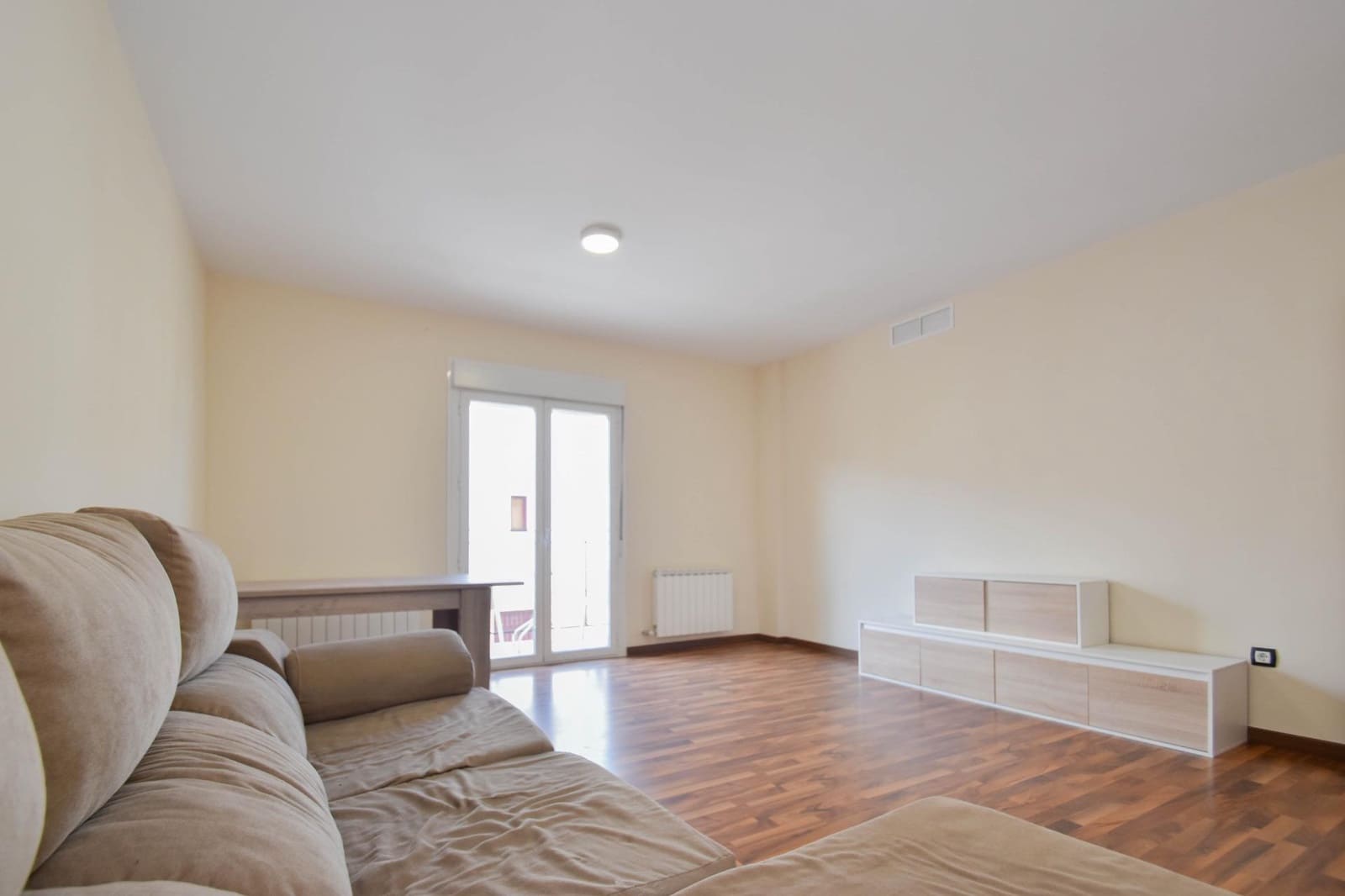 2 soverom Leilighet til salgs i Atarfe med garasje - € 159 000 (Ref: 9748086)