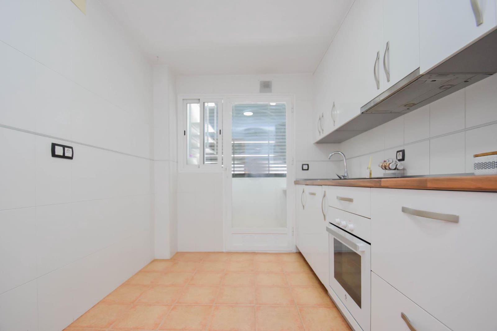 2 soverom Leilighet til salgs i Atarfe med garasje - € 159 000 (Ref: 9748086)