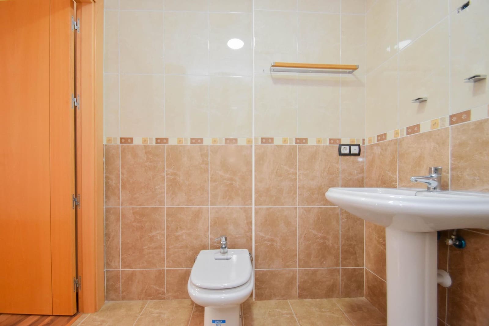 2 soverom Leilighet til salgs i Atarfe med garasje - € 159 000 (Ref: 9748086)