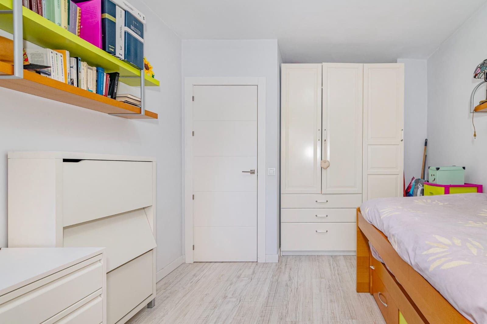 3 soveværelse Lejlighed til salg i Granada by - € 329.000 (Ref: 9755784)