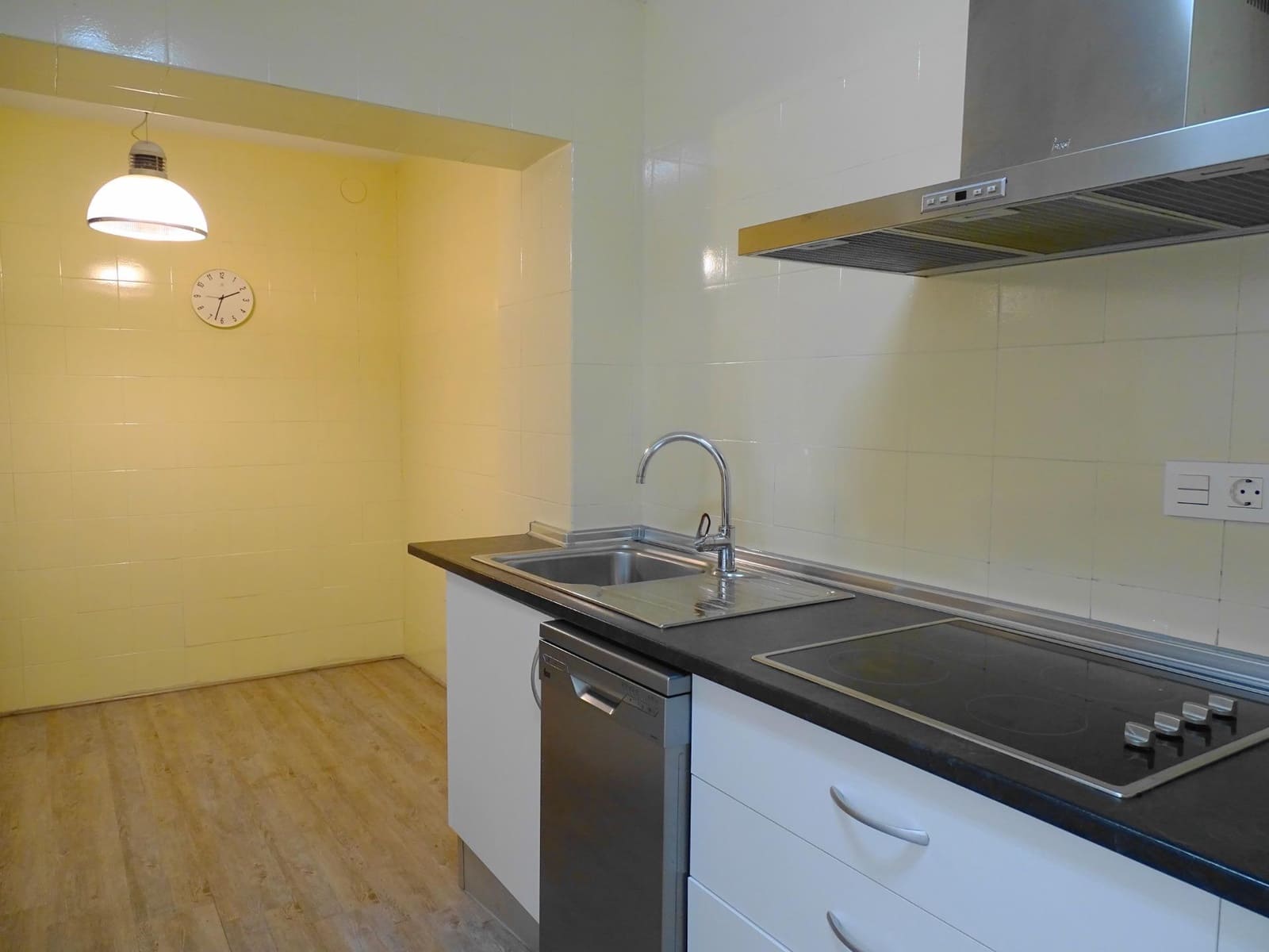 4 bedroom Terraced Villa for sale in Granada city - € 350,000 (Ref: 9755785)