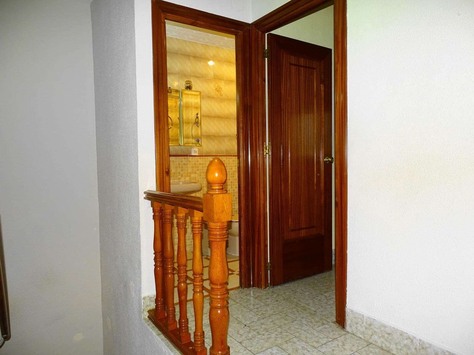 4 bedroom Terraced Villa for sale in Granada city - € 350,000 (Ref: 9755785)