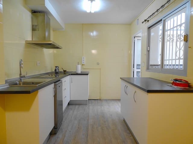4 soveværelse Rækkehus til salg i Zaidin, Granada by - € 350.000 (Ref: 9755785)