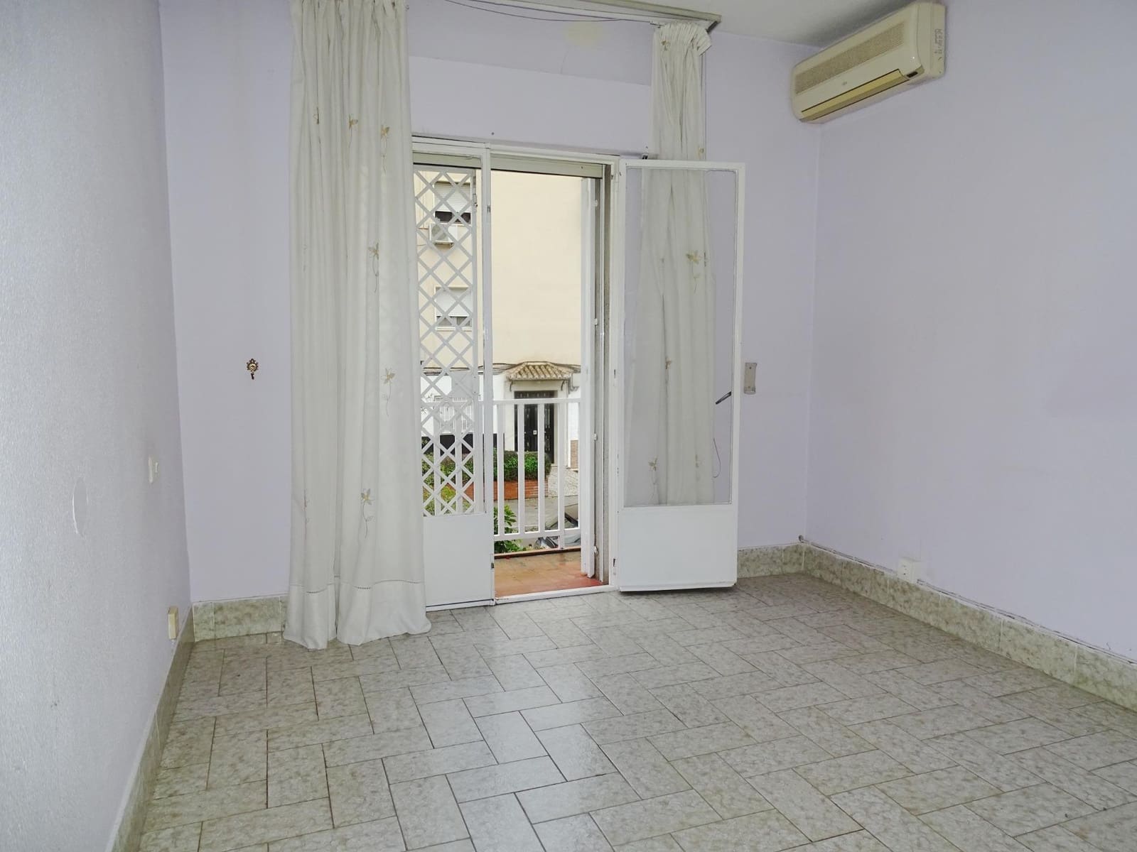 4 soverom Rekkehus til salgs i Granada by - € 350 000 (Ref: 9755785)