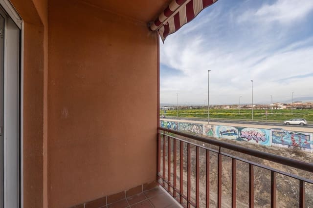 3 bedroom Flat for sale in Cerrillo de Maracena - Periodistas, Granada city with garage - € 240,000 (Ref: 9759044)