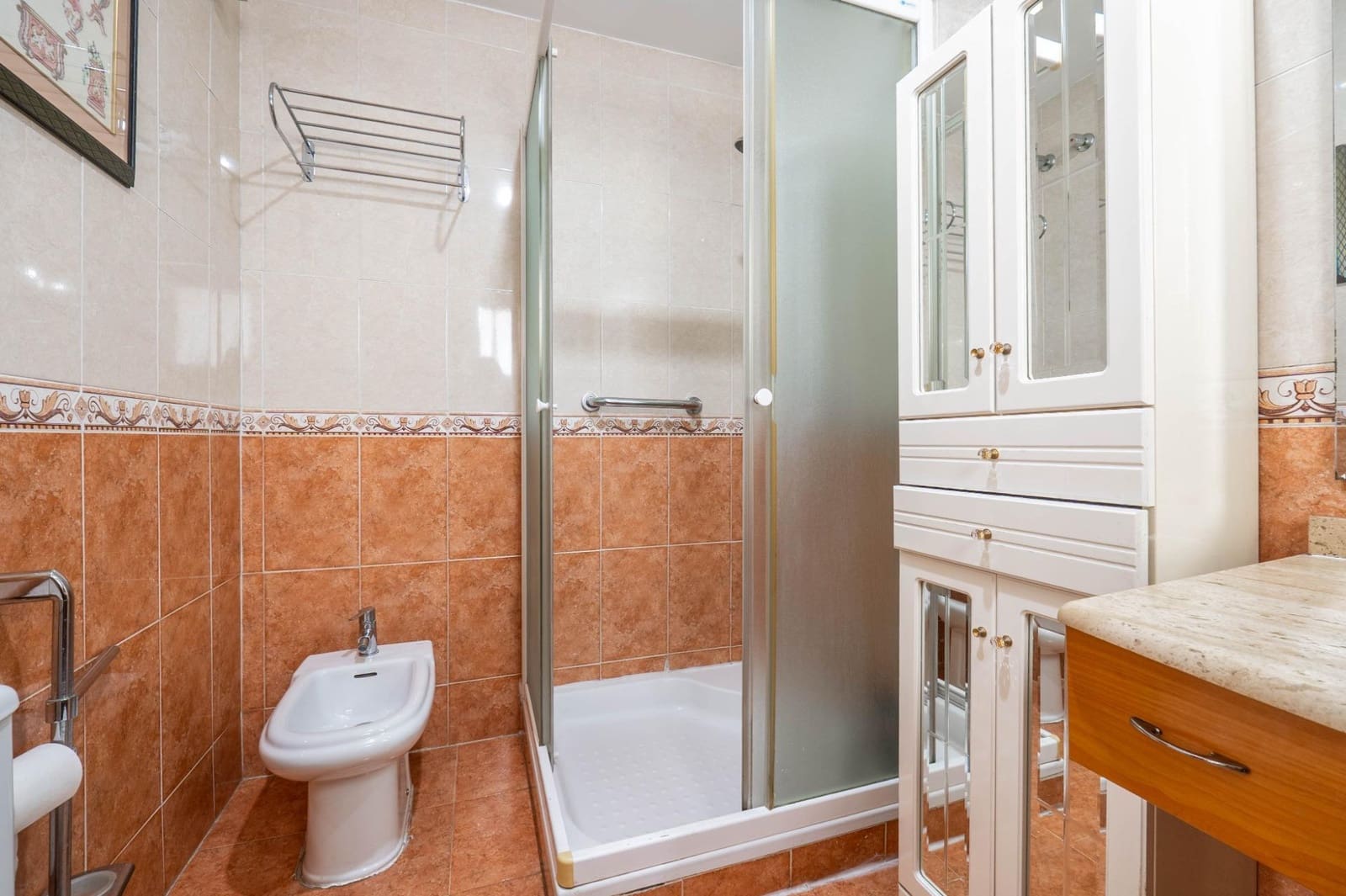 3 bedroom Flat for sale in Granada city with garage - € 240,000 (Ref: 9759044)