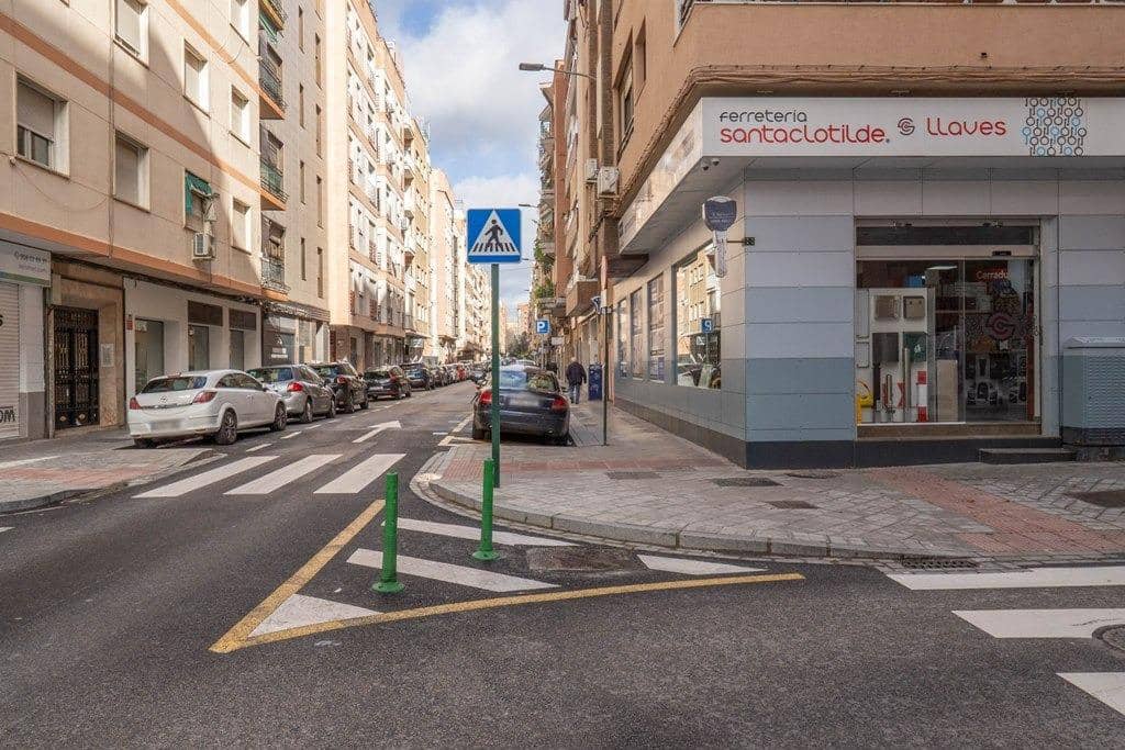 4 soverom Leilighet til salgs i Granada by - € 255 000 (Ref: 9759045)