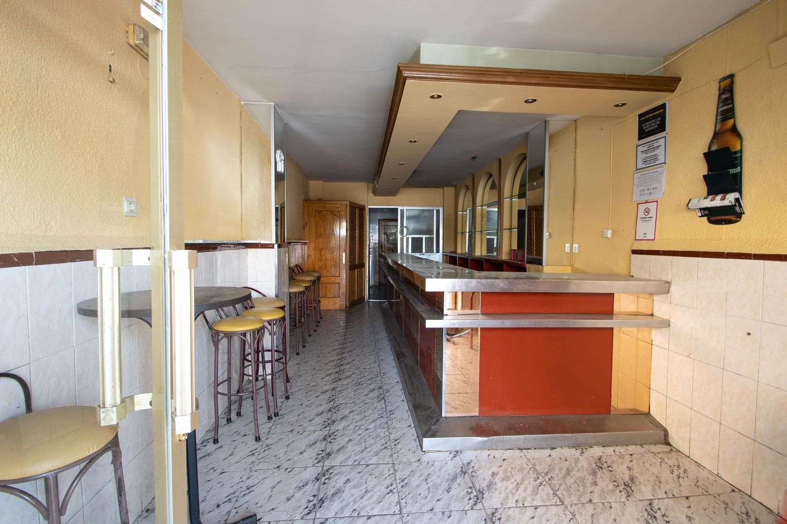 3 soveværelse Erhverv til leje i Granada by - € 500 (Ref: 9762052)