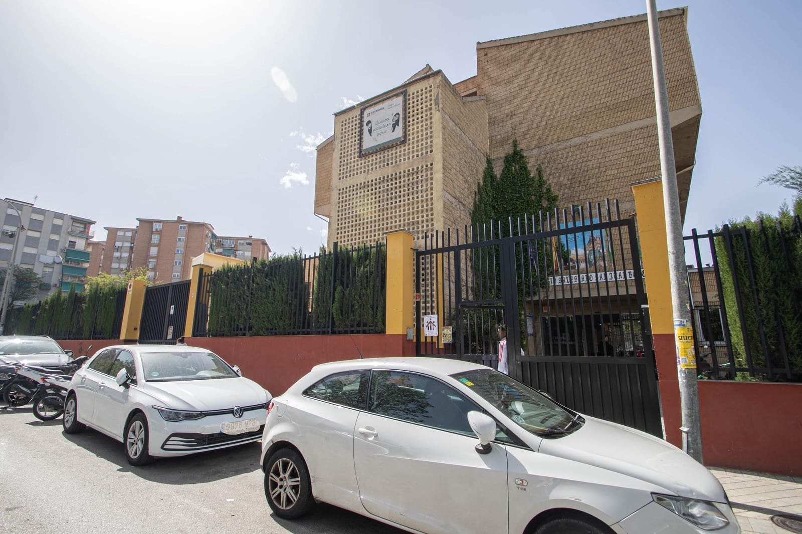 3 soveværelse Erhverv til leje i Granada by - € 500 (Ref: 9762052)