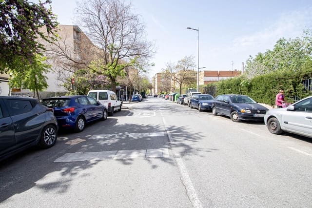 3 soveværelse Erhverv til leje i Zaidin, Granada by - € 500 (Ref: 9762052)