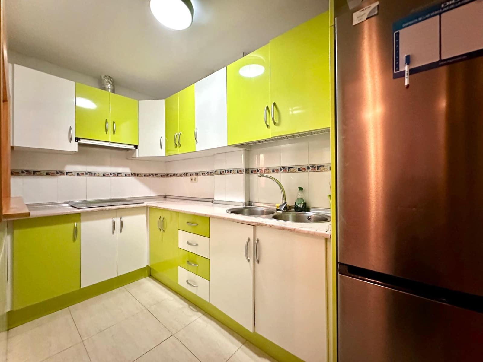 2 bedroom Flat for sale in Churriana de la Vega with pool - € 169,000 (Ref: 9770712)