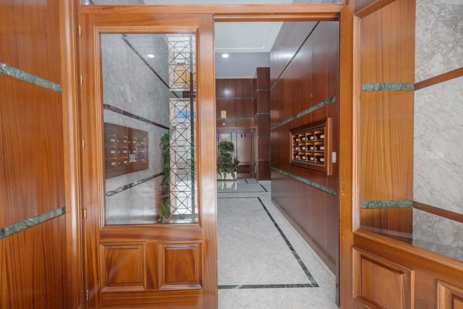 4 soverom Leilighet til salgs i Granada by med garasje - € 435 000 (Ref: 9780665)