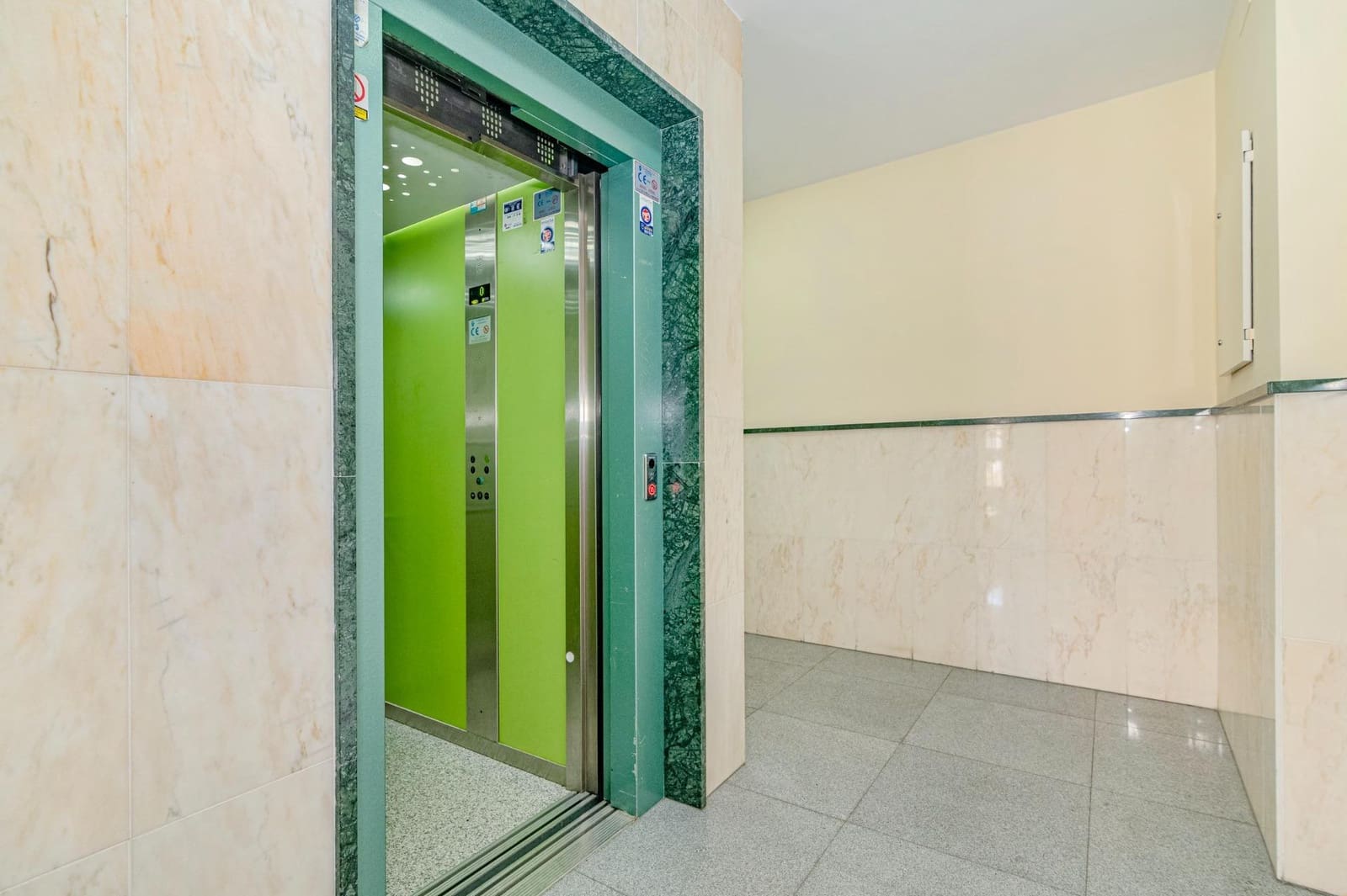 2 quarto Apartamento para venda em Vegas del Genil com garagem - 156 000 € (Ref: 9788466)