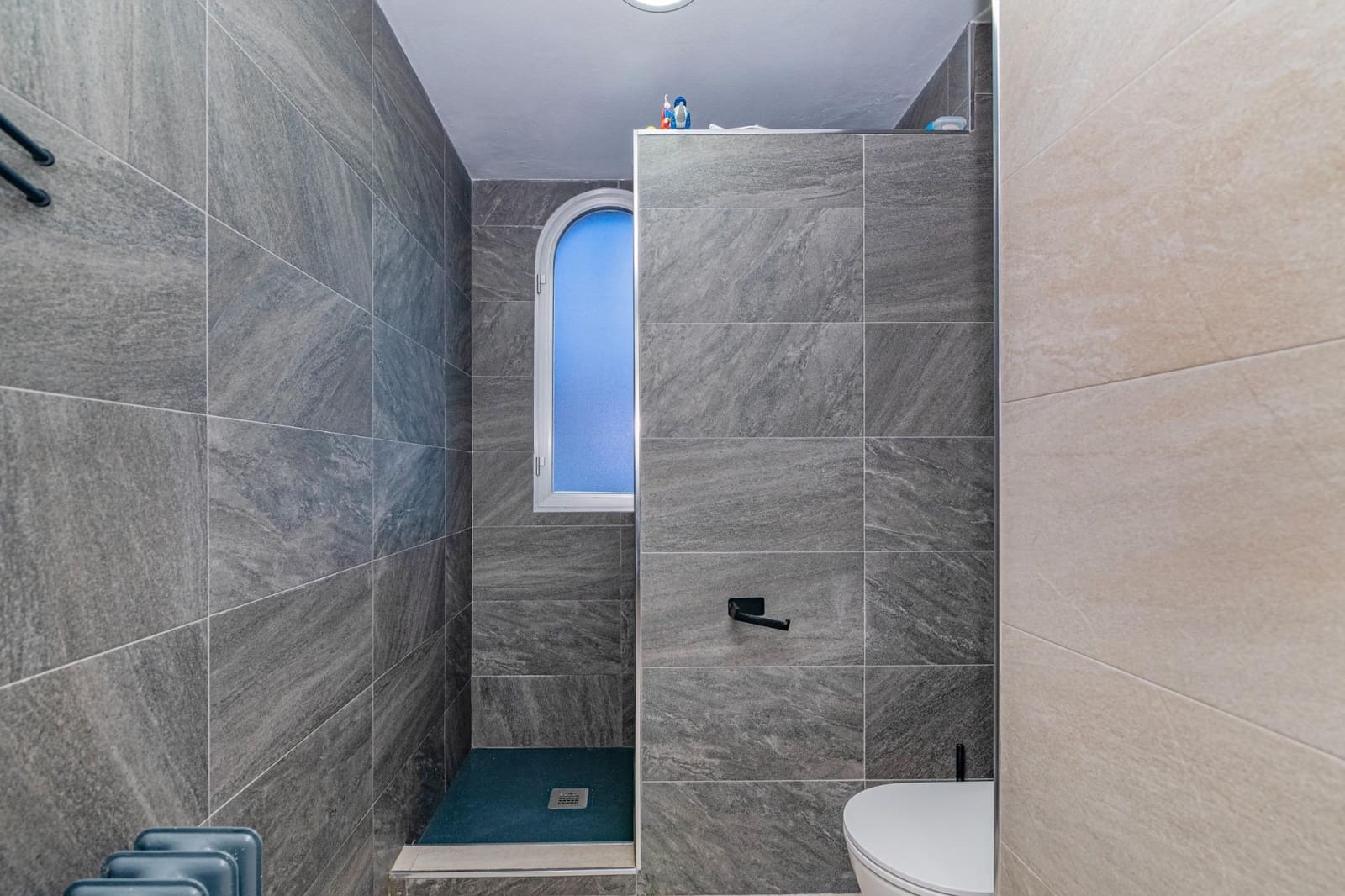 Pareado de 5 habitaciones en Peligros en venta con piscina garaje - 420.000 € (Ref: 9794731)