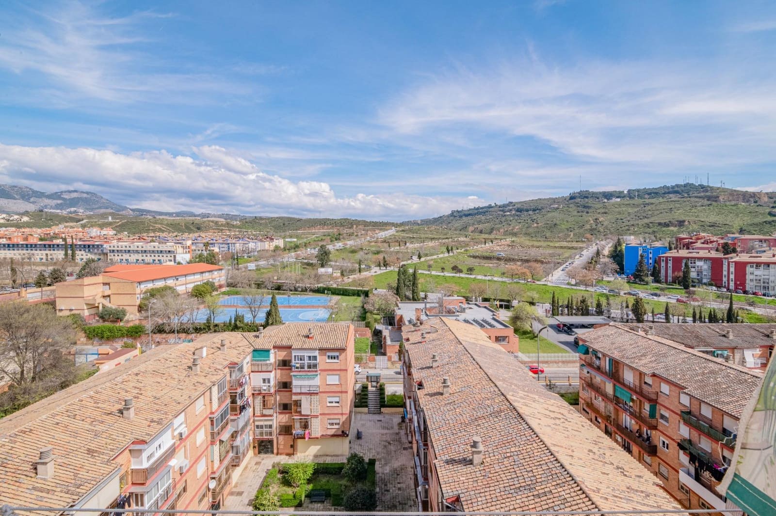 3 soverom Leilighet til salgs i Granada by med garasje - € 136 000 (Ref: 9797212)