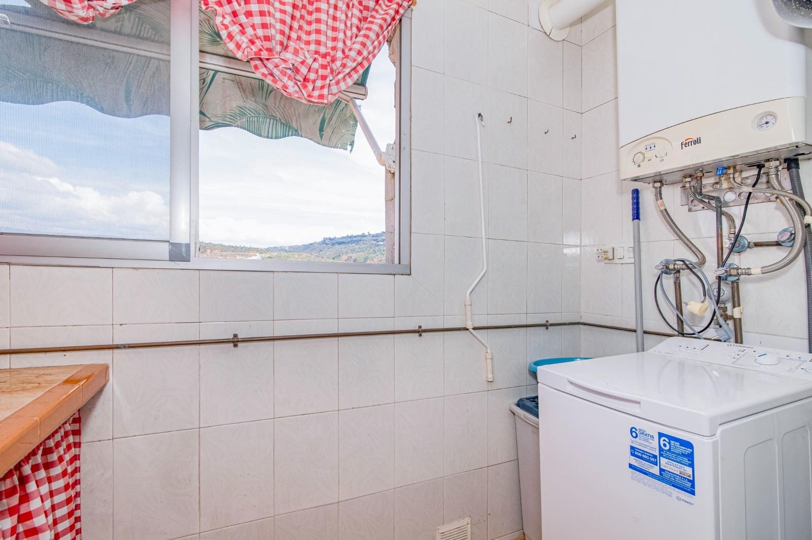 3 soverom Leilighet til salgs i Granada by med garasje - € 136 000 (Ref: 9797212)