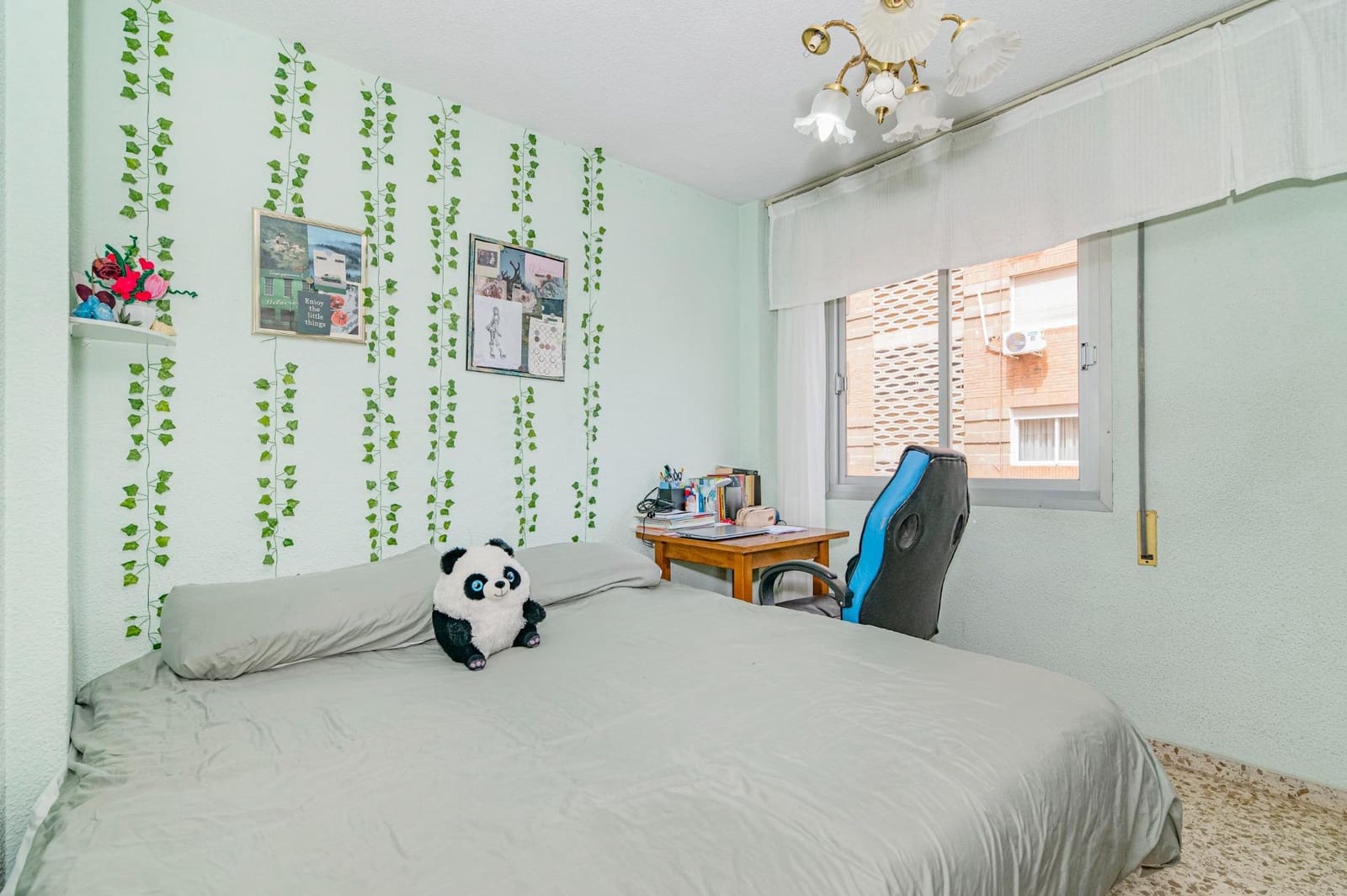 Piso de 3 habitaciones en Granada ciudad en venta - 299.900 € (Ref: 9799367)