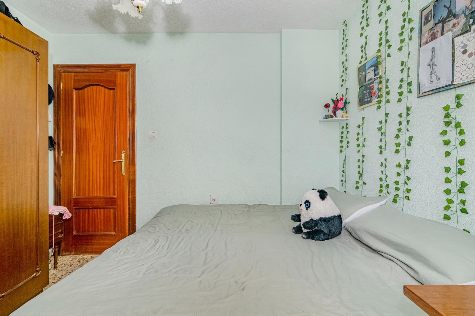 Piso de 3 habitaciones en Granada ciudad en venta - 299.900 € (Ref: 9799367)