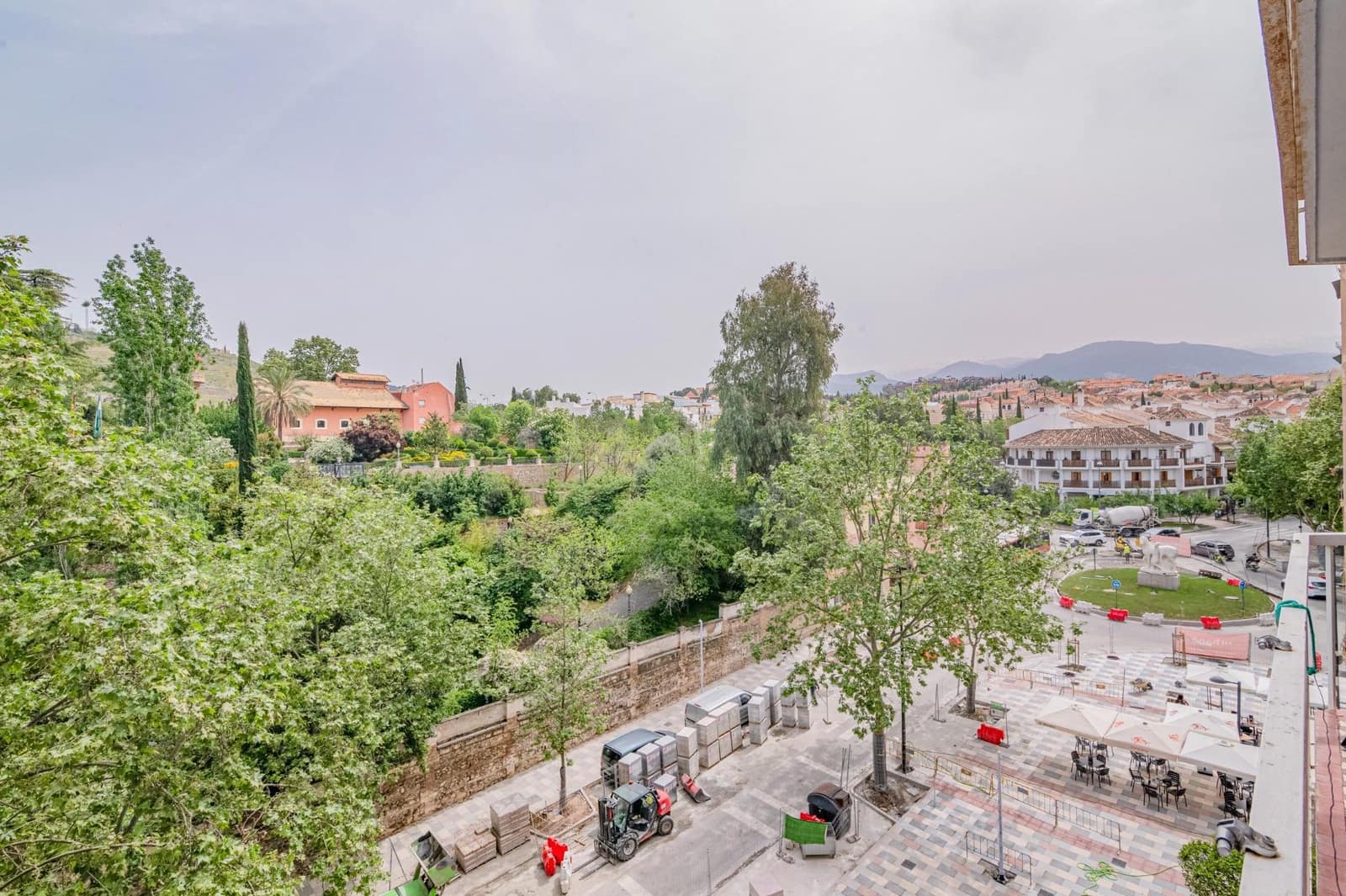 Piso de 3 habitaciones en Granada ciudad en venta - 299.900 € (Ref: 9799367)