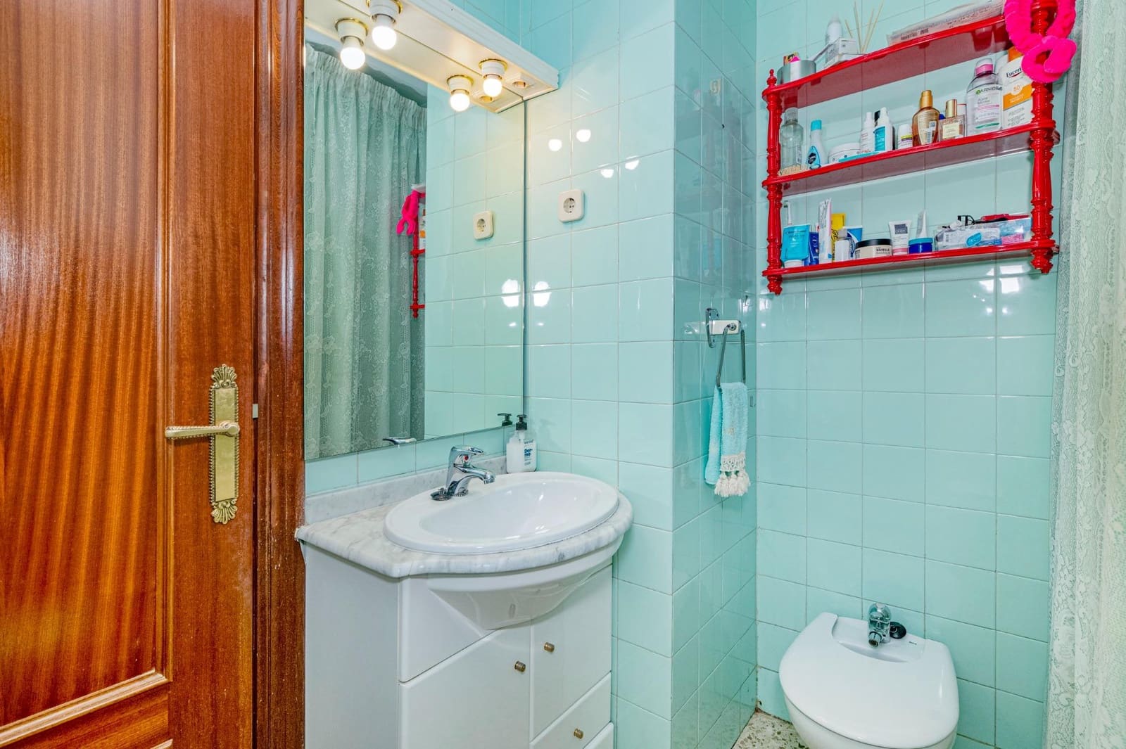 Piso de 3 habitaciones en Granada ciudad en venta - 299.900 € (Ref: 9799367)