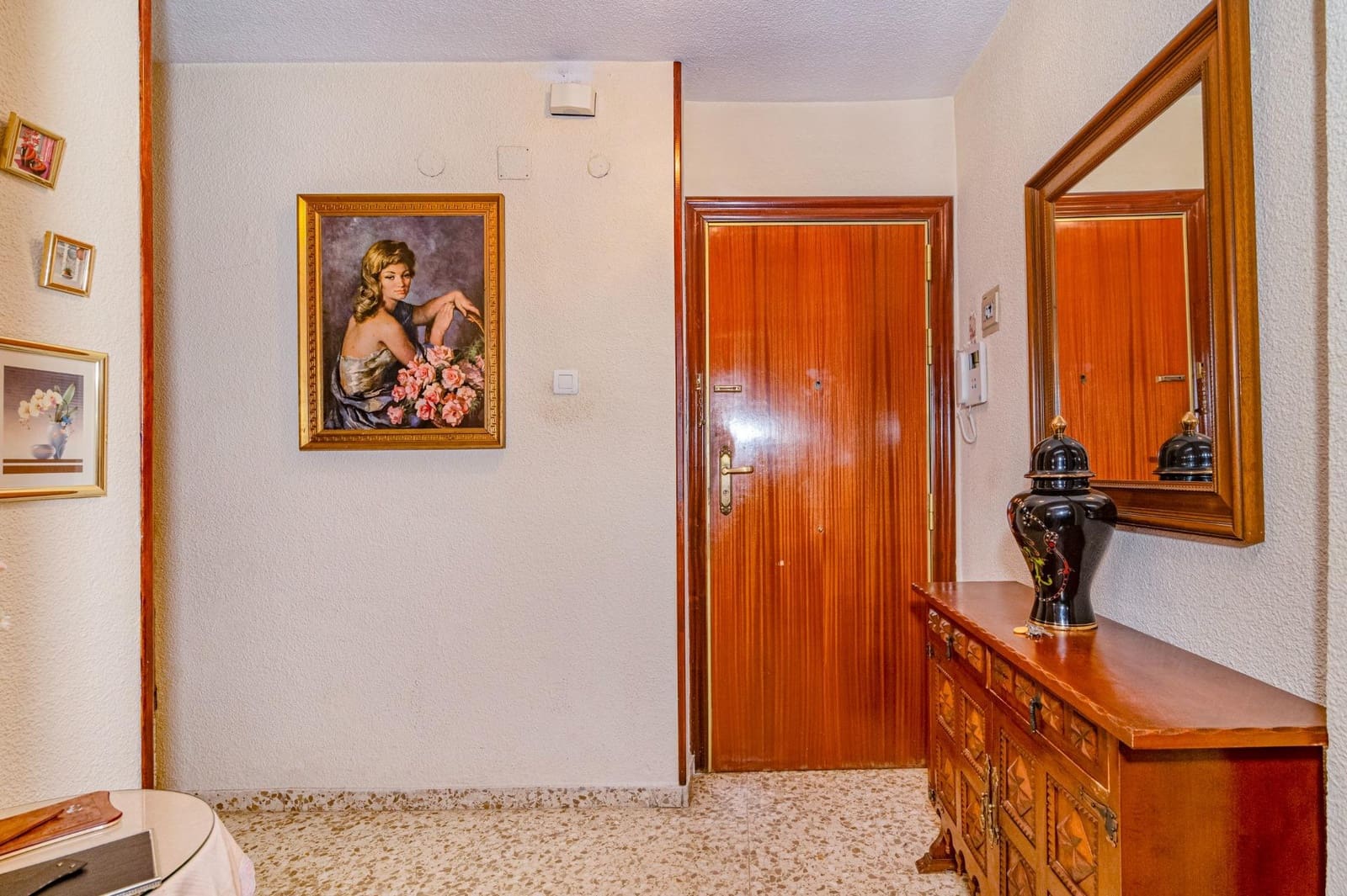 Piso de 3 habitaciones en Granada ciudad en venta - 299.900 € (Ref: 9799367)