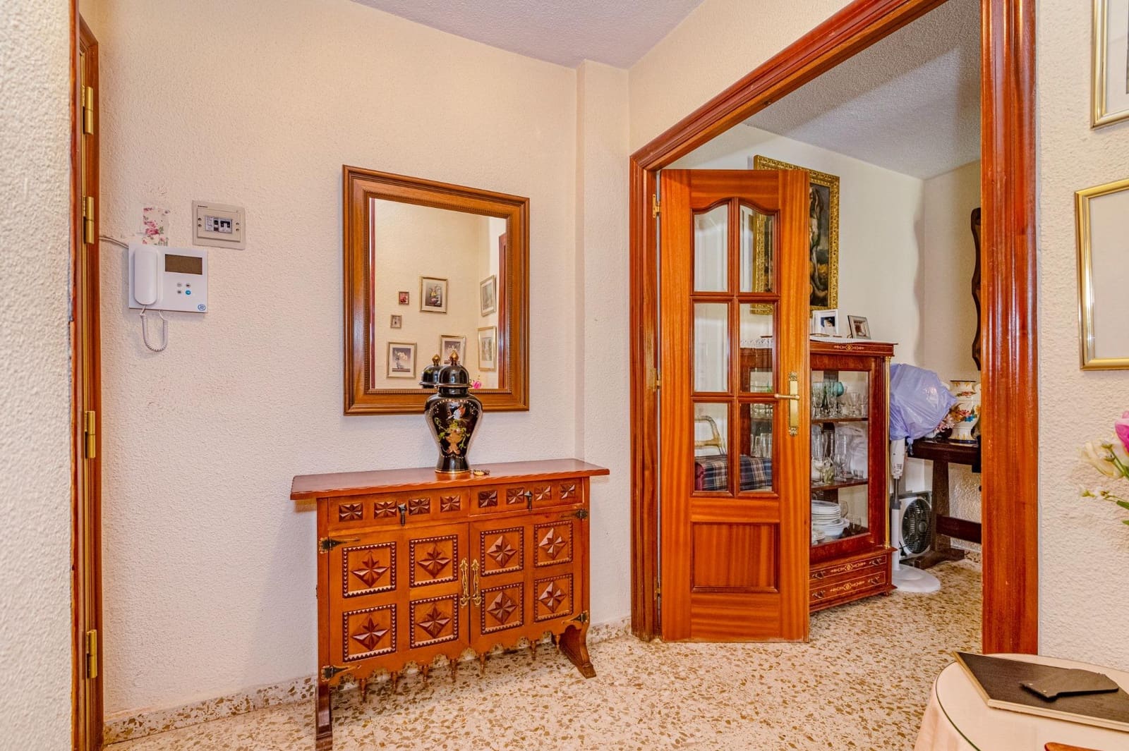 Piso de 3 habitaciones en Granada ciudad en venta - 299.900 € (Ref: 9799367)