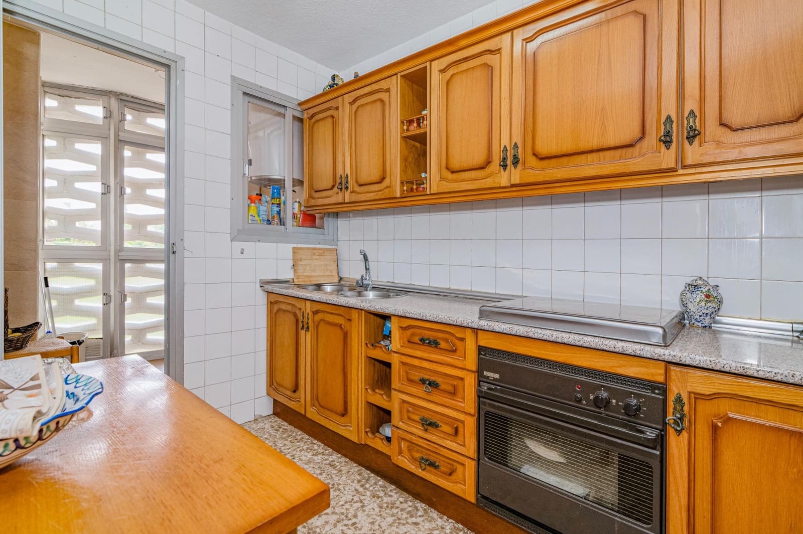 Piso de 3 habitaciones en Granada ciudad en venta - 299.900 € (Ref: 9799367)