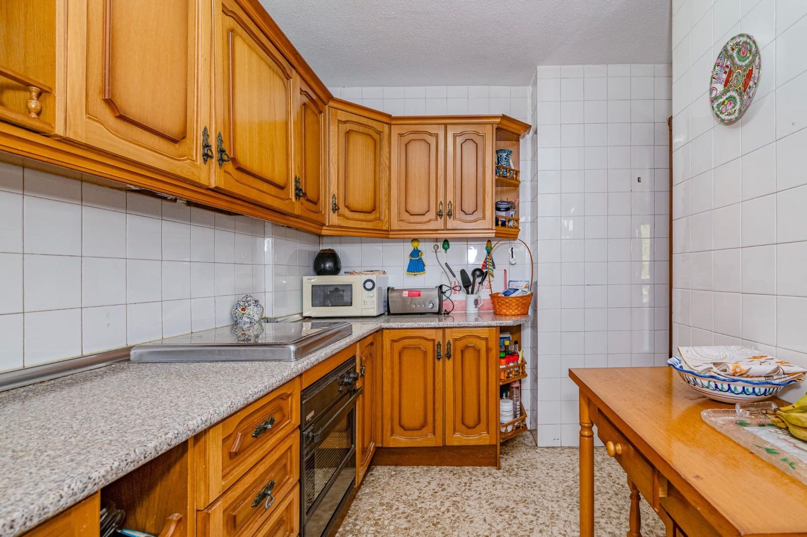 Piso de 3 habitaciones en Granada ciudad en venta - 299.900 € (Ref: 9799367)