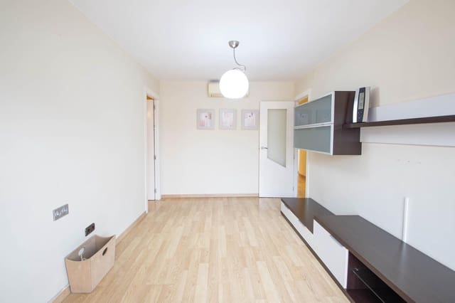 3 slaapkamer Flat te huur in Zaidin, Granada stad - € 750 (Ref: 9799368)