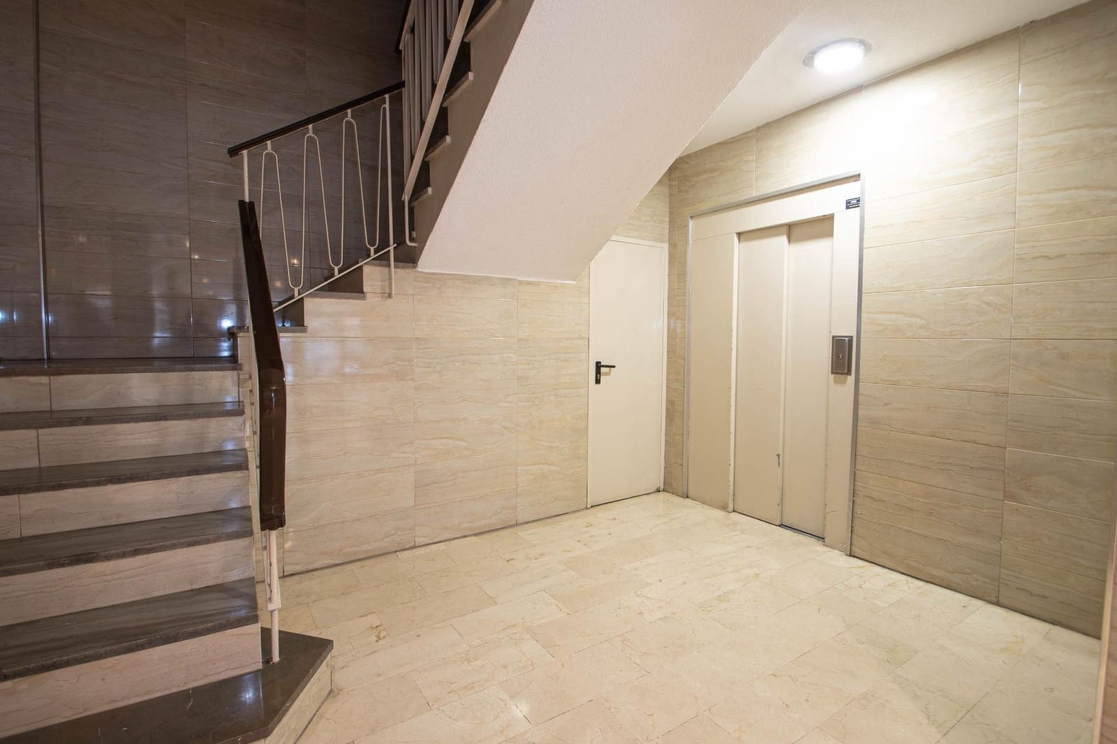 3 bedroom Flat for sale in Granada city - € 220,000 (Ref: 9804368)