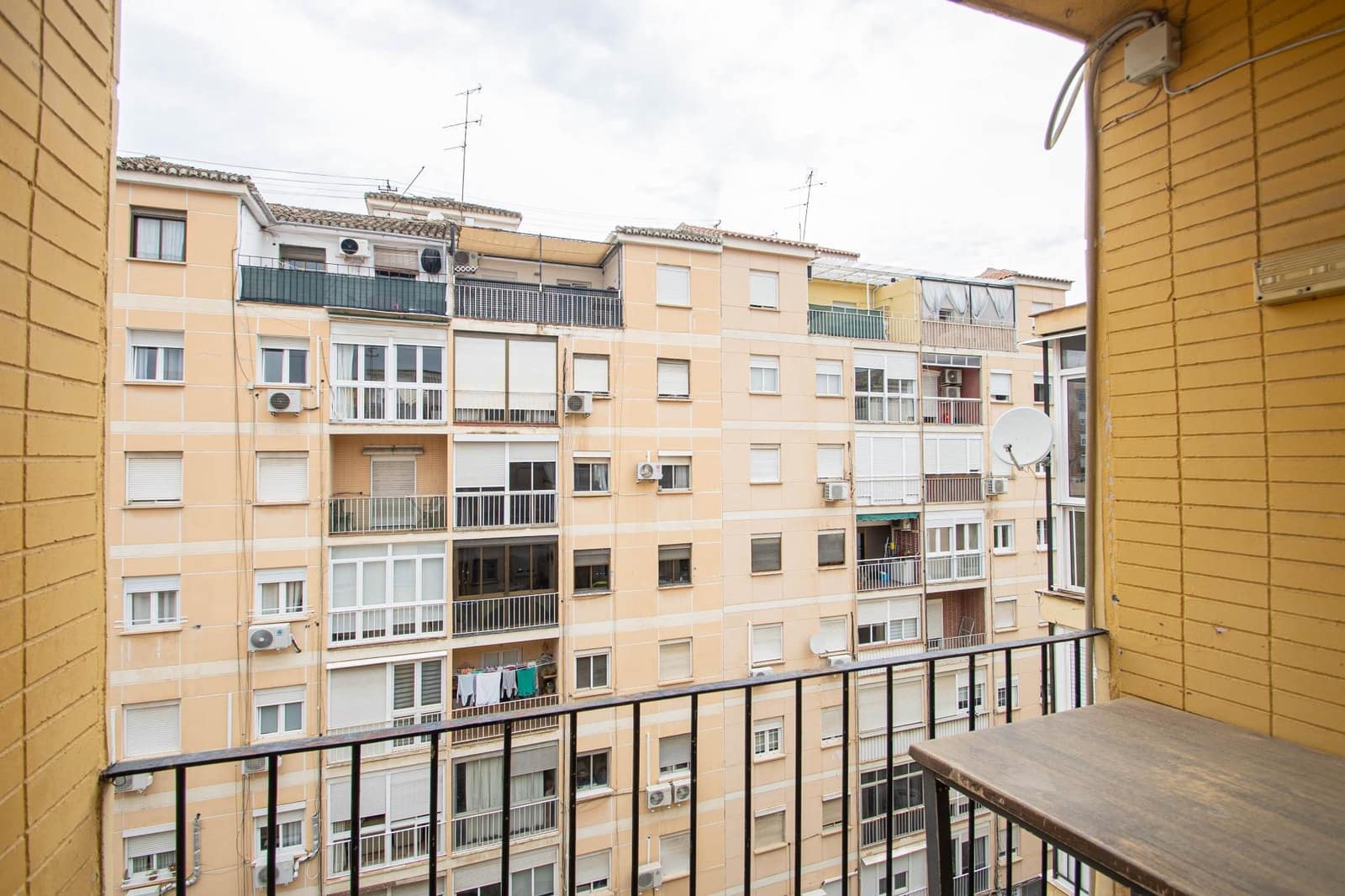 3 bedroom Flat for sale in Granada city - € 220,000 (Ref: 9804368)