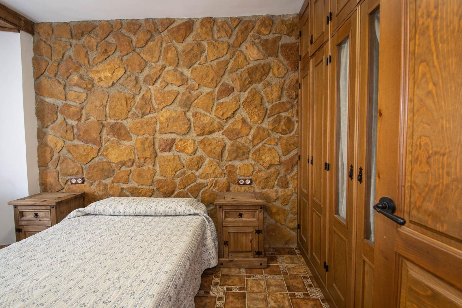 3 bedroom Flat for sale in Granada city - € 220,000 (Ref: 9804368)