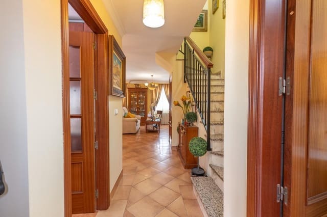 Pareado de 3 habitaciones en Gójar en venta con piscina garaje - 289.900 € (Ref: 9804369)