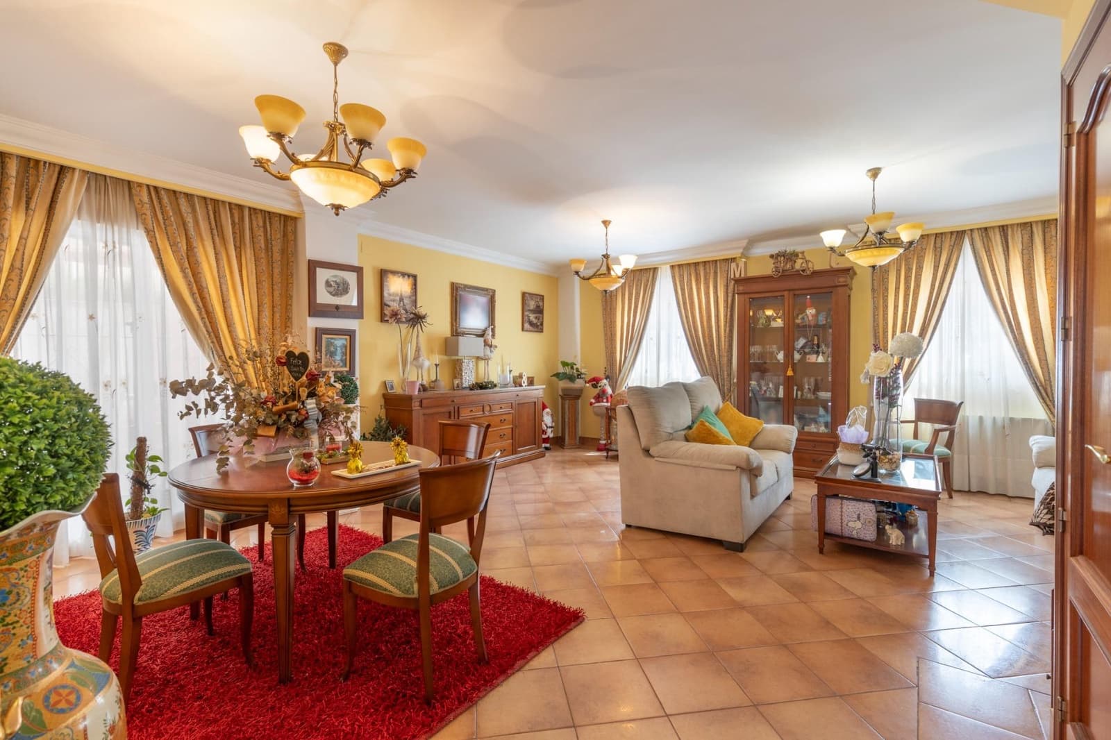 Pareado de 3 habitaciones en Gójar en venta con piscina garaje - 289.900 € (Ref: 9804369)