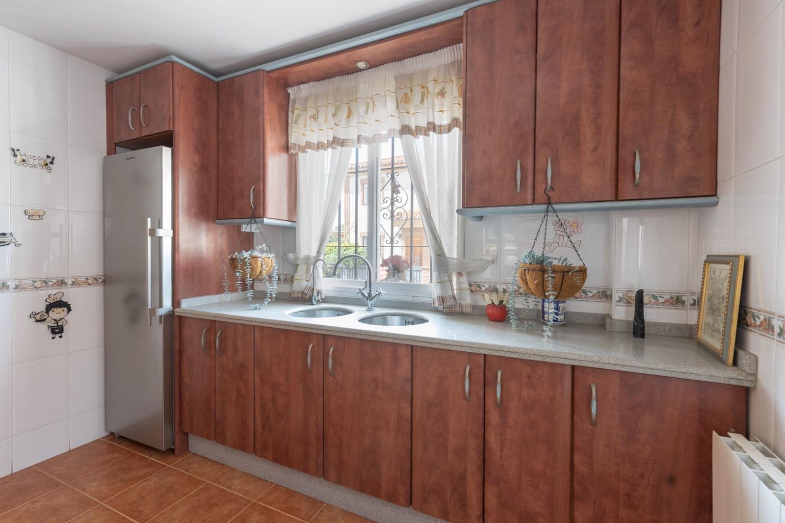 Pareado de 3 habitaciones en Gójar en venta con piscina garaje - 289.900 € (Ref: 9804369)