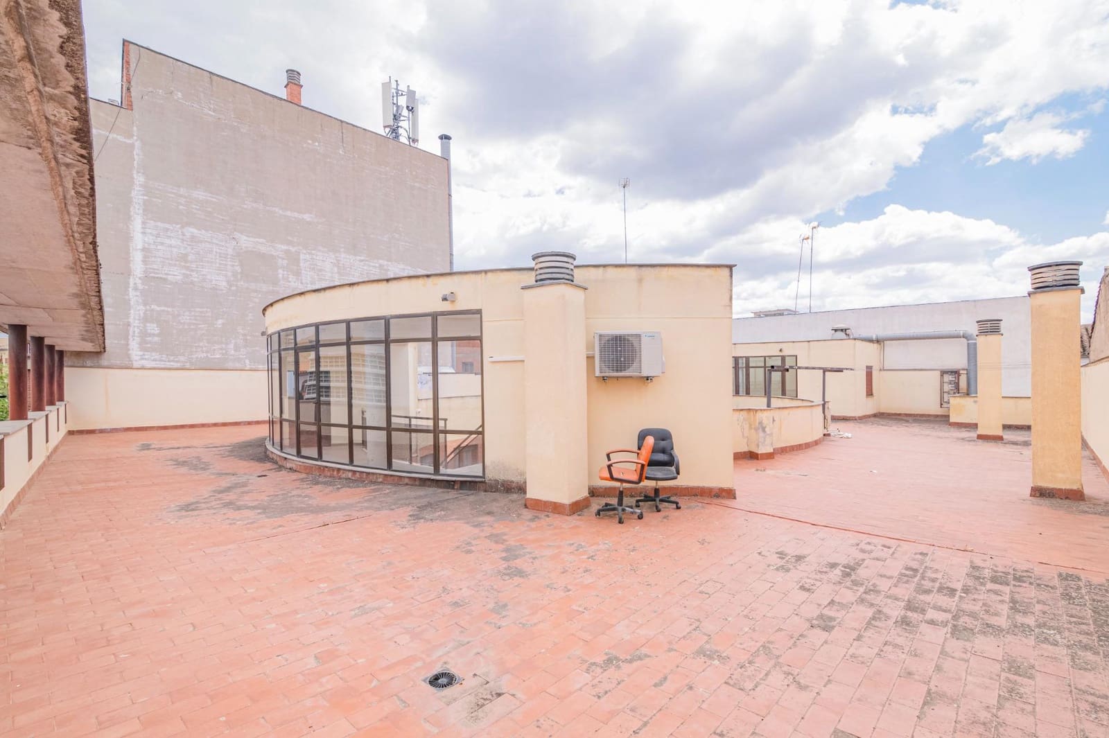 2 quarto Apartamento para venda em Granada cidade com garagem - 280 000 € (Ref: 9846298)