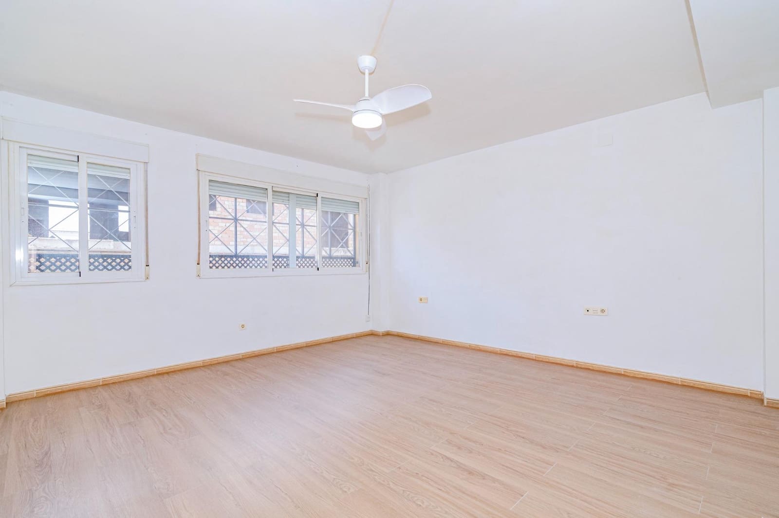 2 soverom Leilighet til salgs i Las Gabias - € 156 500 (Ref: 9861925)