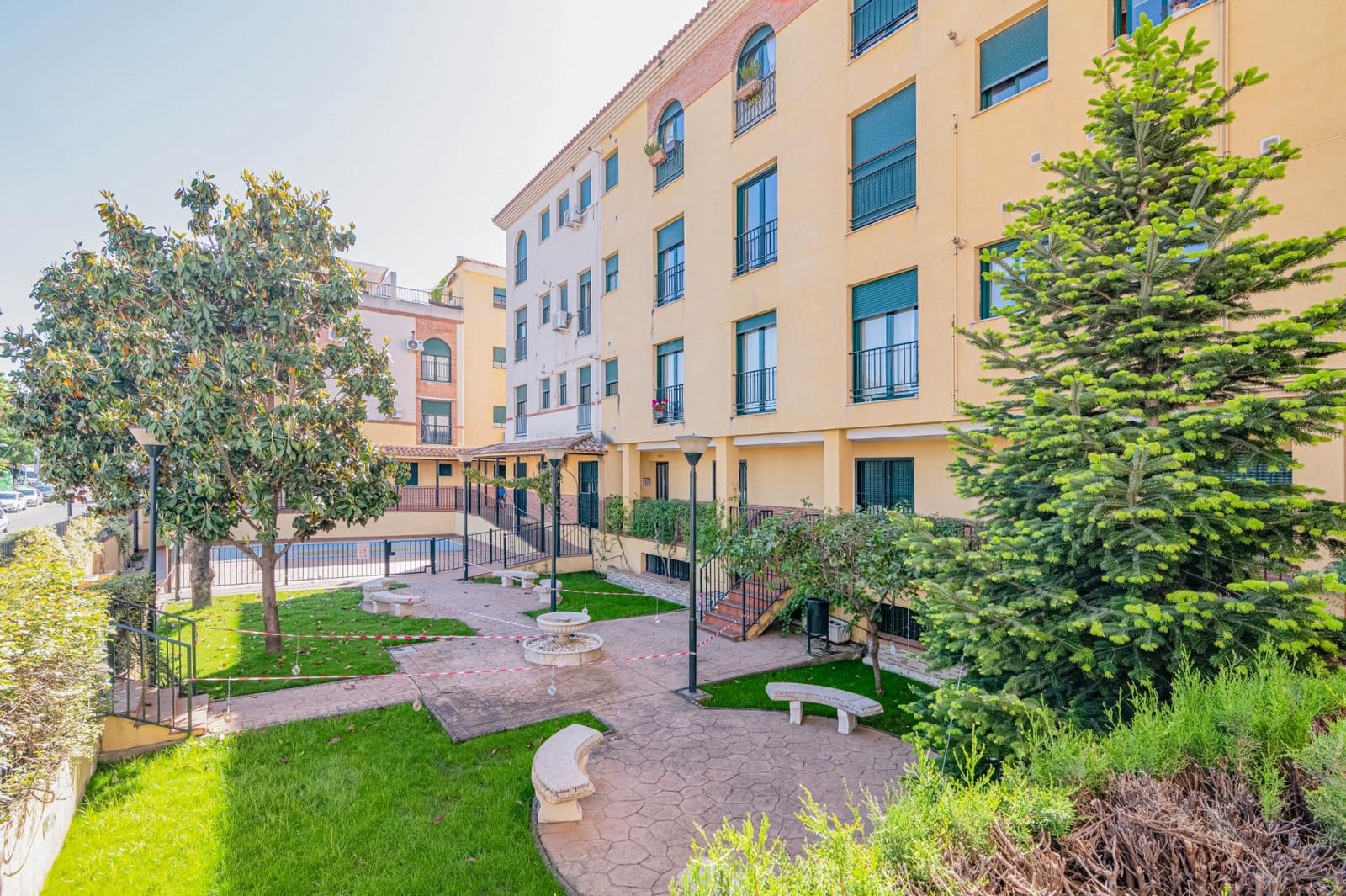 1 soverom Penthouse til salgs i Cajar med svømmebasseng garasje - € 135 000 (Ref: 9861926)