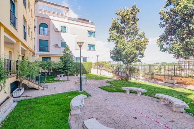1 chambre Penthouse à vendre à Cájar avec piscine garage - 135 000 € (Ref: 9861926)