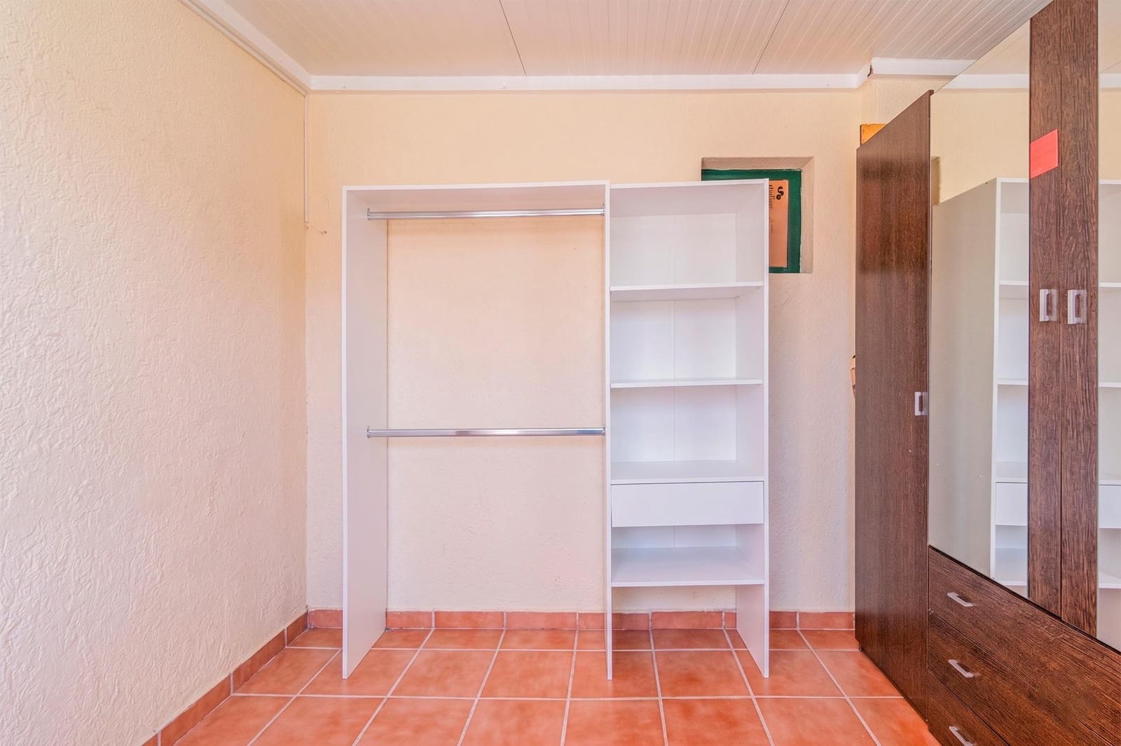 1 soverom Penthouse til salgs i Cajar med svømmebasseng garasje - € 135 000 (Ref: 9861926)