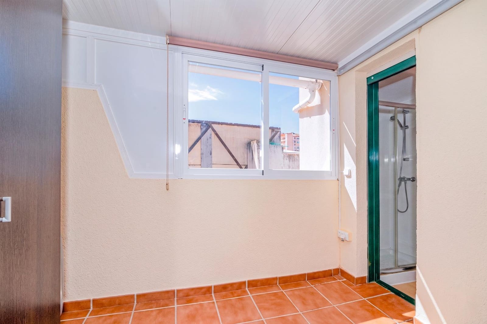1 soverom Penthouse til salgs i Cajar med svømmebasseng garasje - € 135 000 (Ref: 9861926)