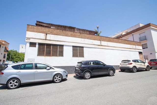 Local Comercial de 4 habitaciones en Motril en venta - 420.000 € (Ref: 9878927)