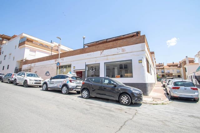 Local Comercial de 4 habitaciones en Motril en venta - 420.000 € (Ref: 9878927)