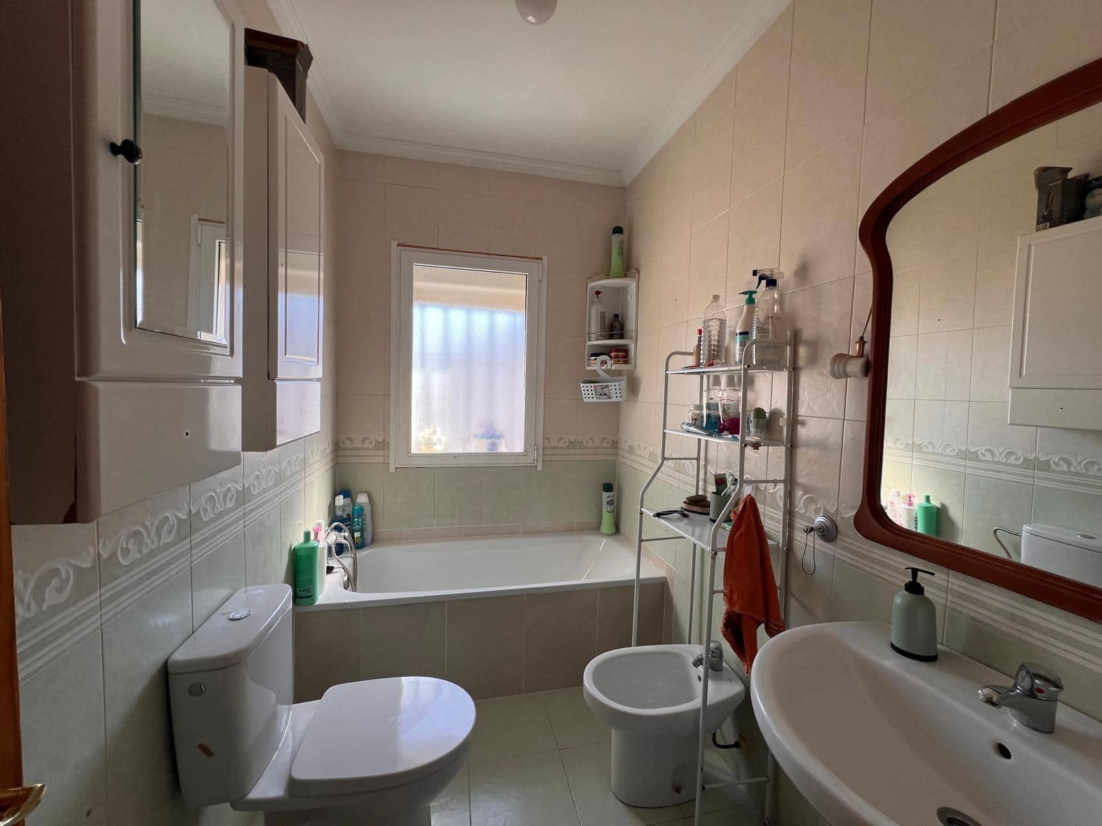 3 bedroom Semi-detached Villa for sale in Atarfe with garage - € 285,000 (Ref: 9911138)