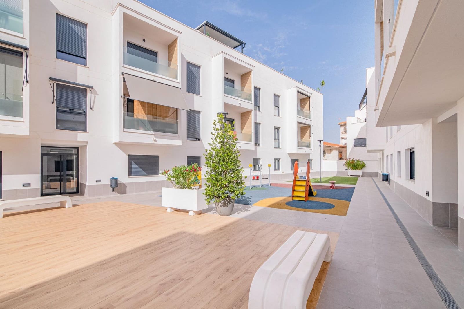 1 bedroom Flat for sale in Armilla with pool garage - € 179,000 (Ref: 9924646)