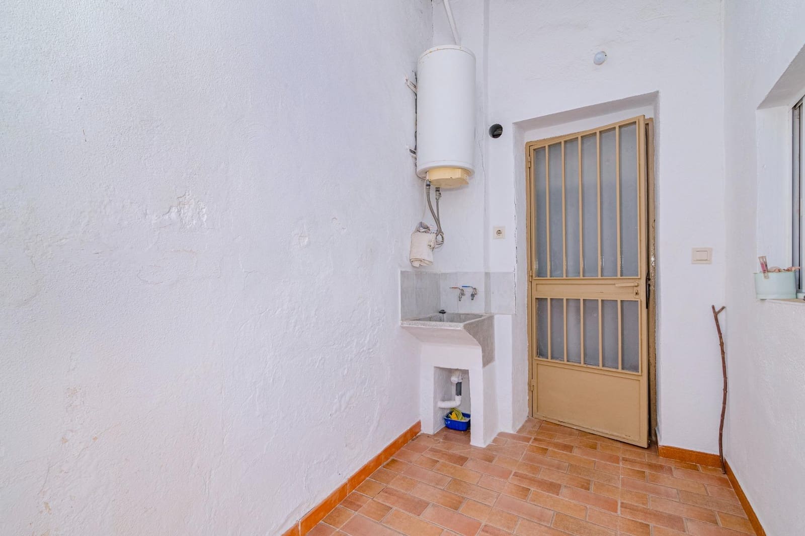 3 bedroom Townhouse for sale in Chimeneas - € 81,900 (Ref: 9929464)