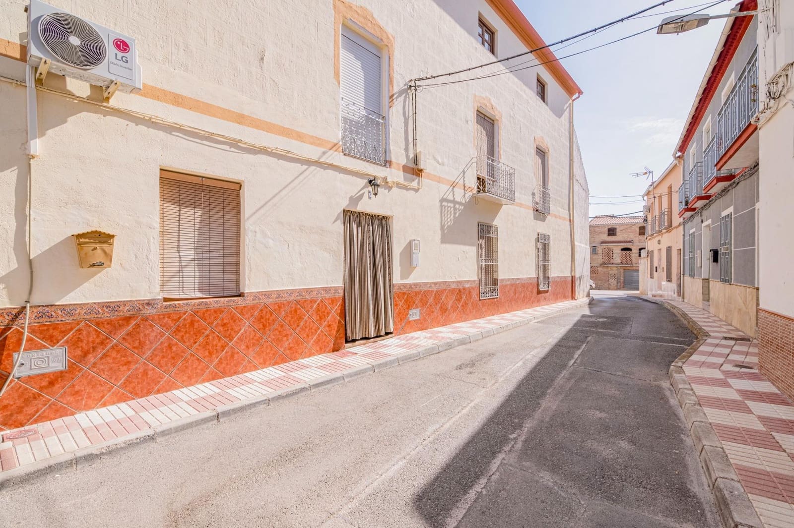 3 bedroom Townhouse for sale in Chimeneas - € 81,900 (Ref: 9929464)