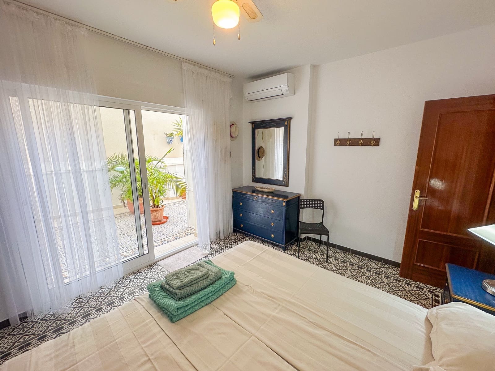 3 bedroom Apartment for sale in Almunecar with garage - € 349,000 (Ref: 10041428)