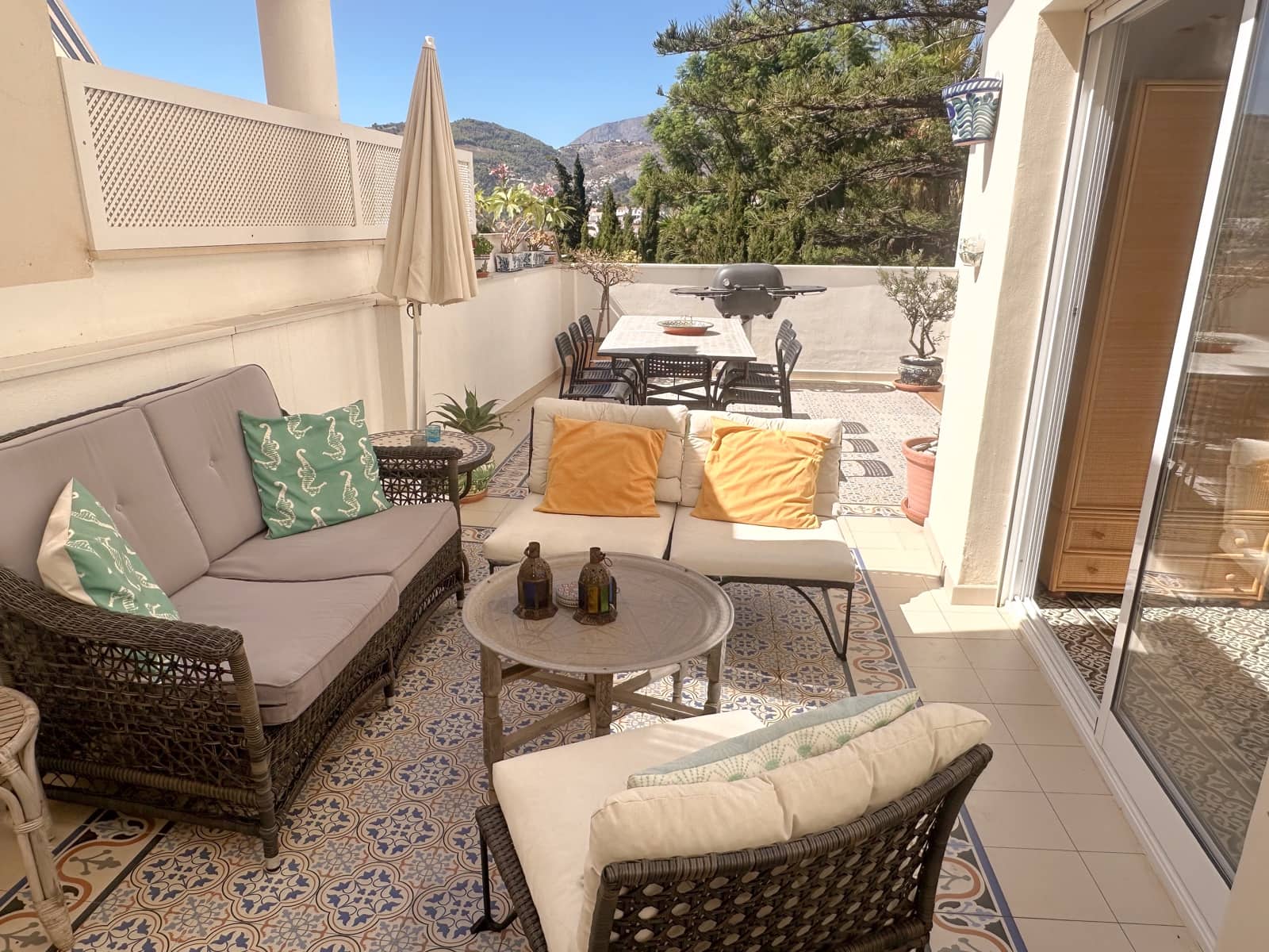 3 bedroom Apartment for sale in Almunecar with garage - € 349,000 (Ref: 10041428)